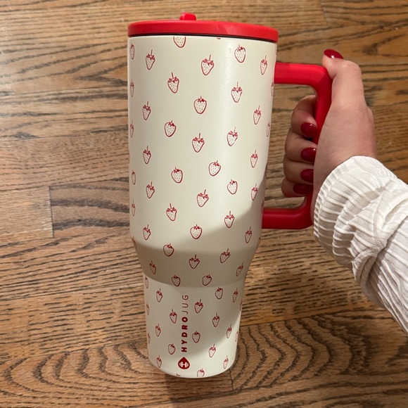HydroJug Other - HydroJug Red and Cream Strawberry Mug